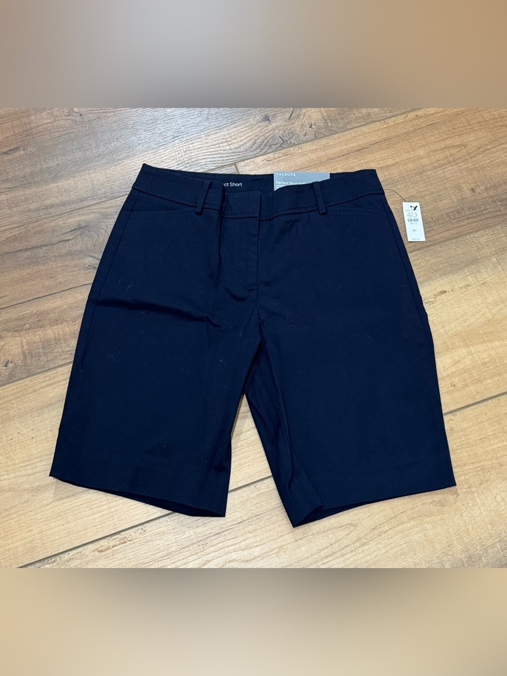 Talbots Navy Classic Bermuda Shorts Size 4 Petite